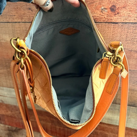 Fossil Jolie’s Hobo Bag - Picture 11 of 15